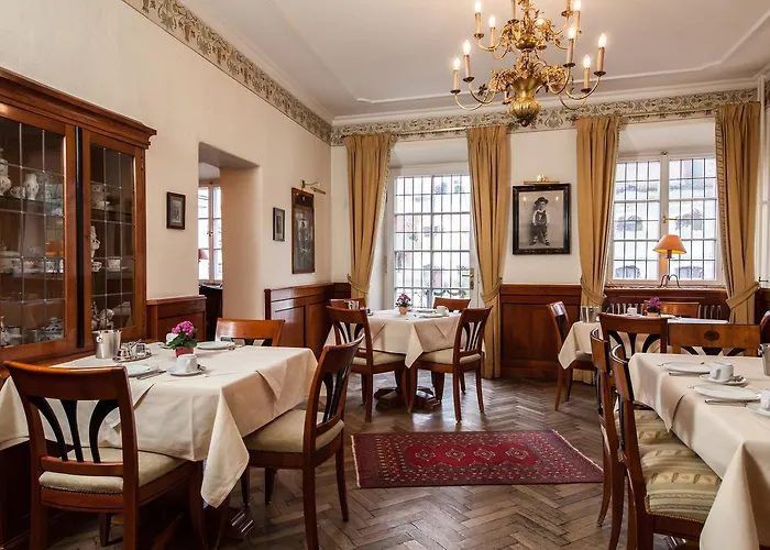 ホテル Alte Post 2*
